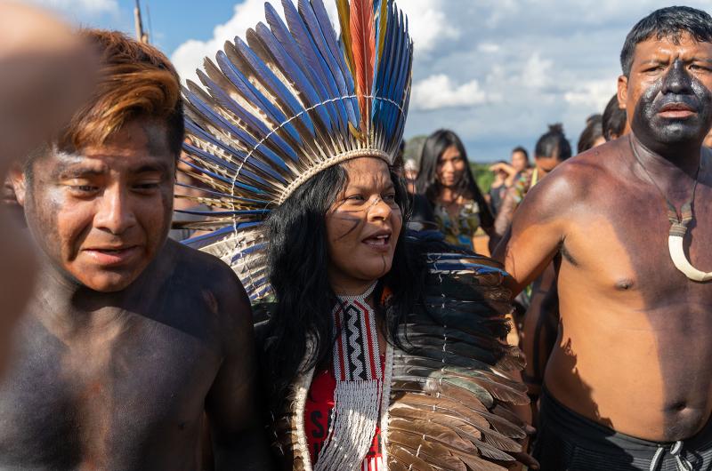 The Amazon rainforest and the Cerrado savannah are burning. The first to be overwhelmed by the smoke, Brazil’s indigenous communities are fighting back. Sonia Guajajara 